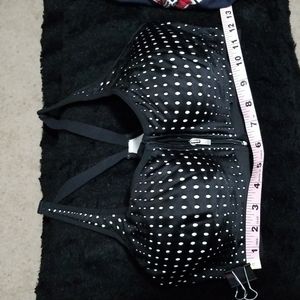 Victoria secret black sport bra size 34D